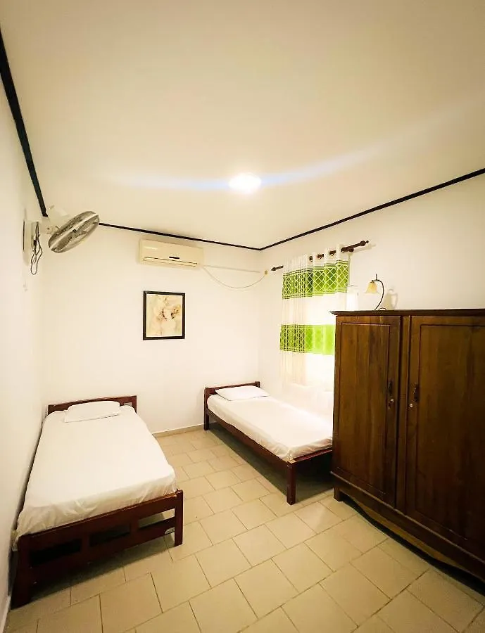 La Serena Villa Negombo 0*,